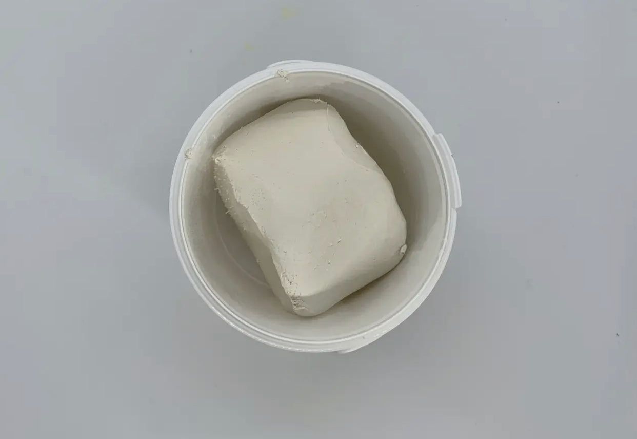 Pâte autodurcissante blanche