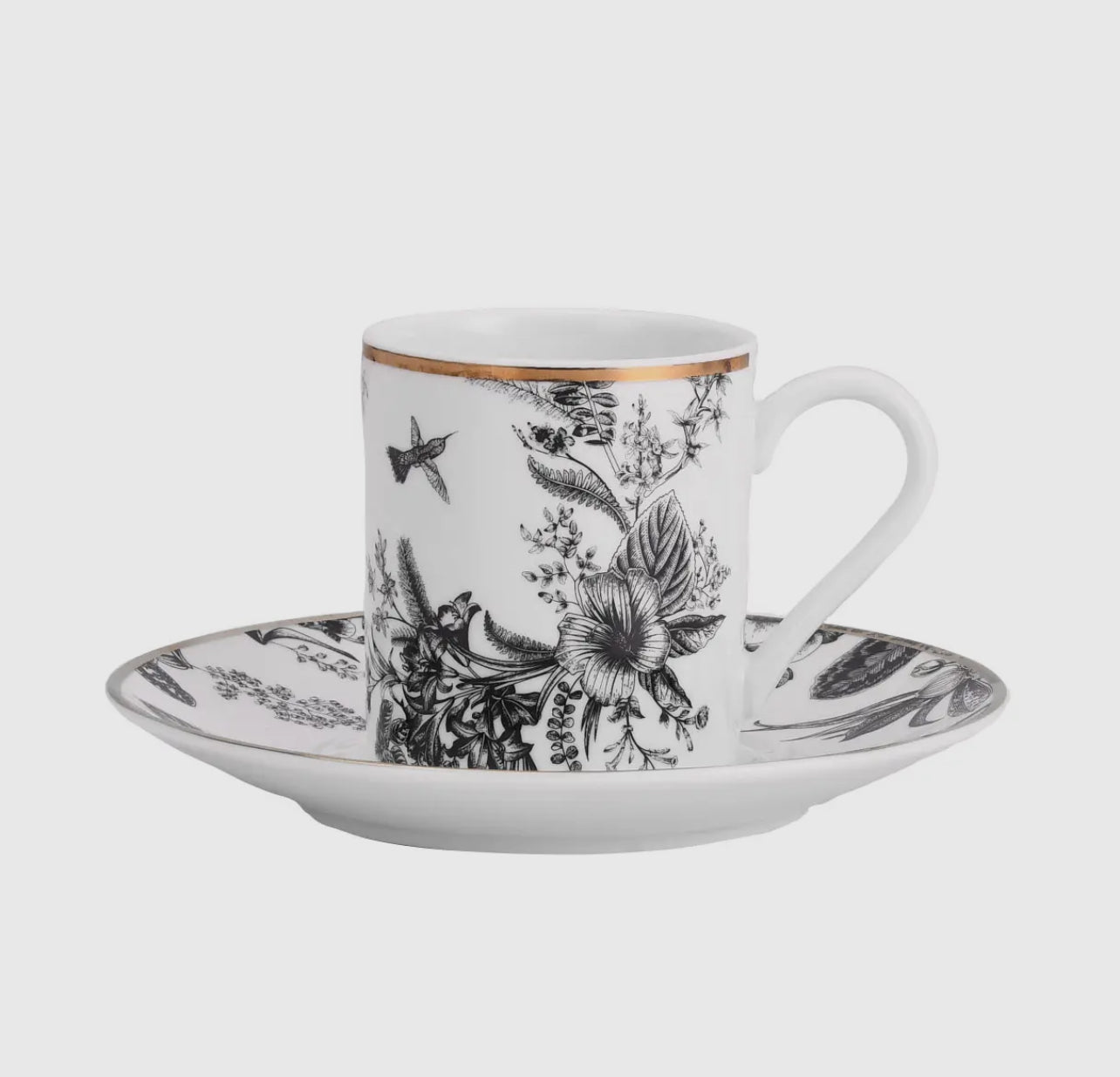 Tasse à expresso avec assiette